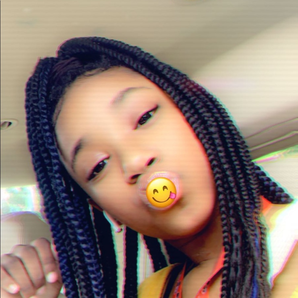 Meet your Posher, Leah